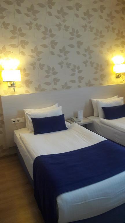 Walk In Hotel İzmir Exterior photo
